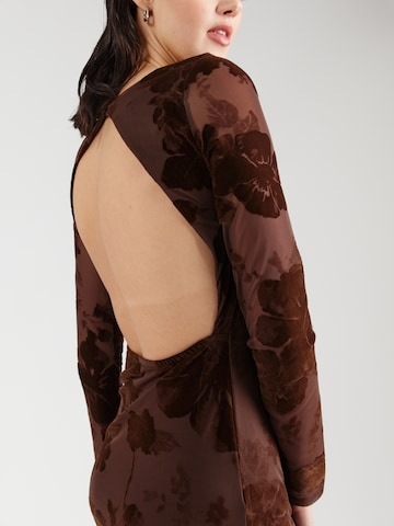 Gina Tricot - Vestido de festa 'Burnout' em castanho