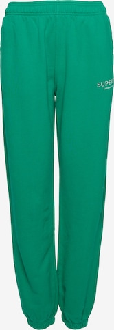 Superdry Tapered Pants in Green: front