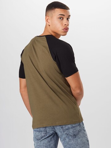 Urban Classics Shirt in Green