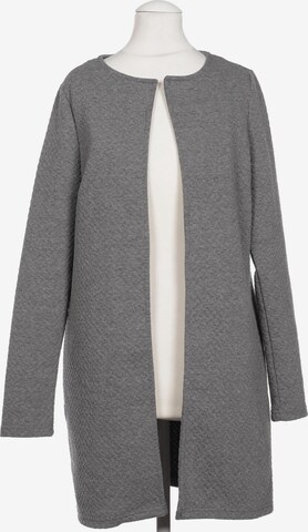 VILA Sweater & Cardigan in XS in Grey: front