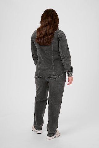 T-shirt KAFFE CURVE en gris