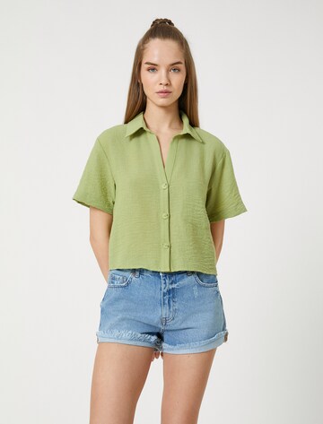 Koton Blouse in Green: front