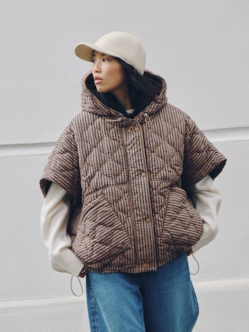 brūns Next Veste: no priekšpuses
