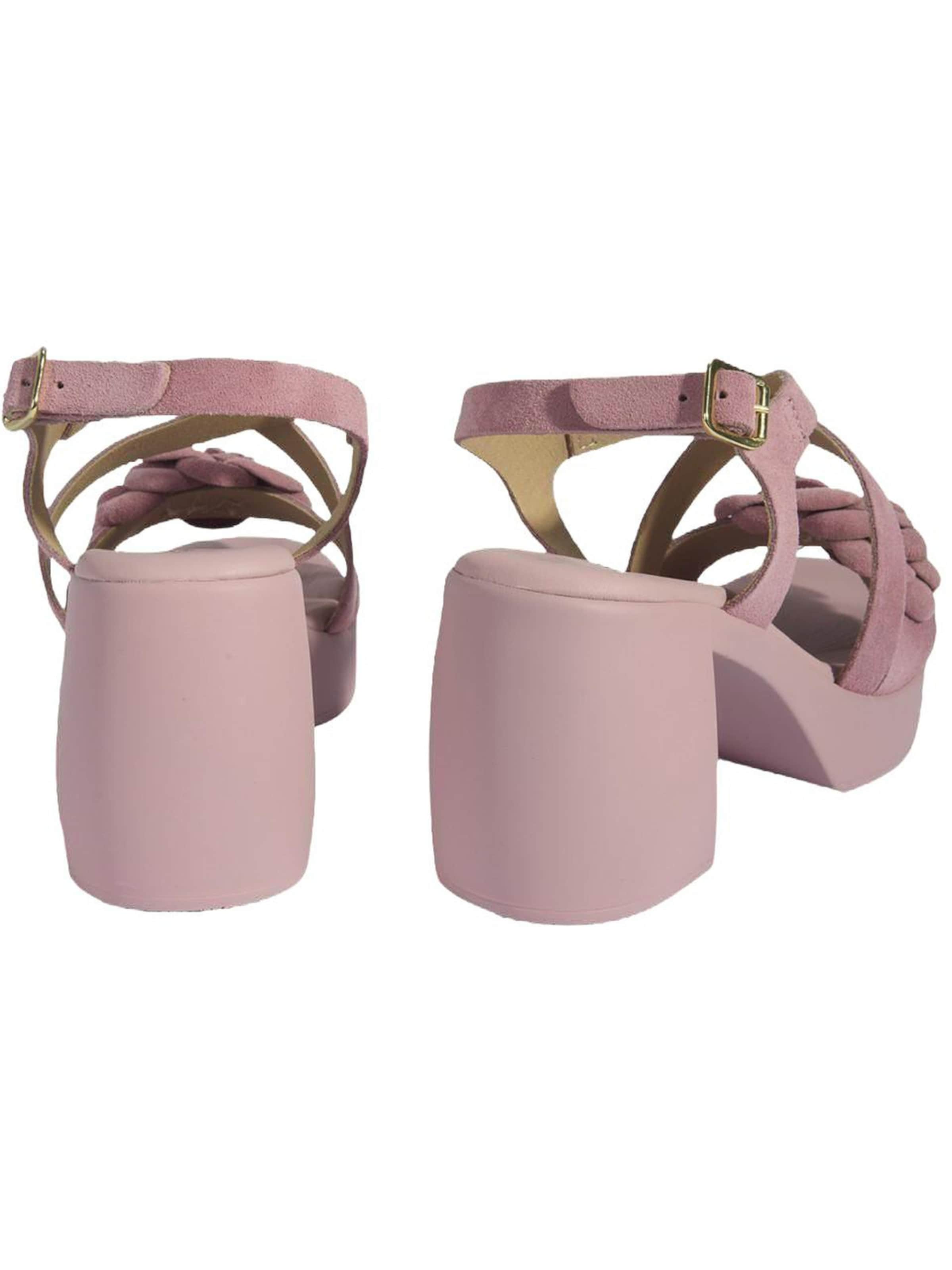 Desa Sandale‌ in Pink