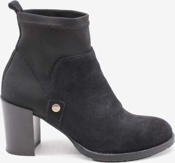 TOMMY HILFIGER Stiefeletten 36 in Schwarz: predná strana