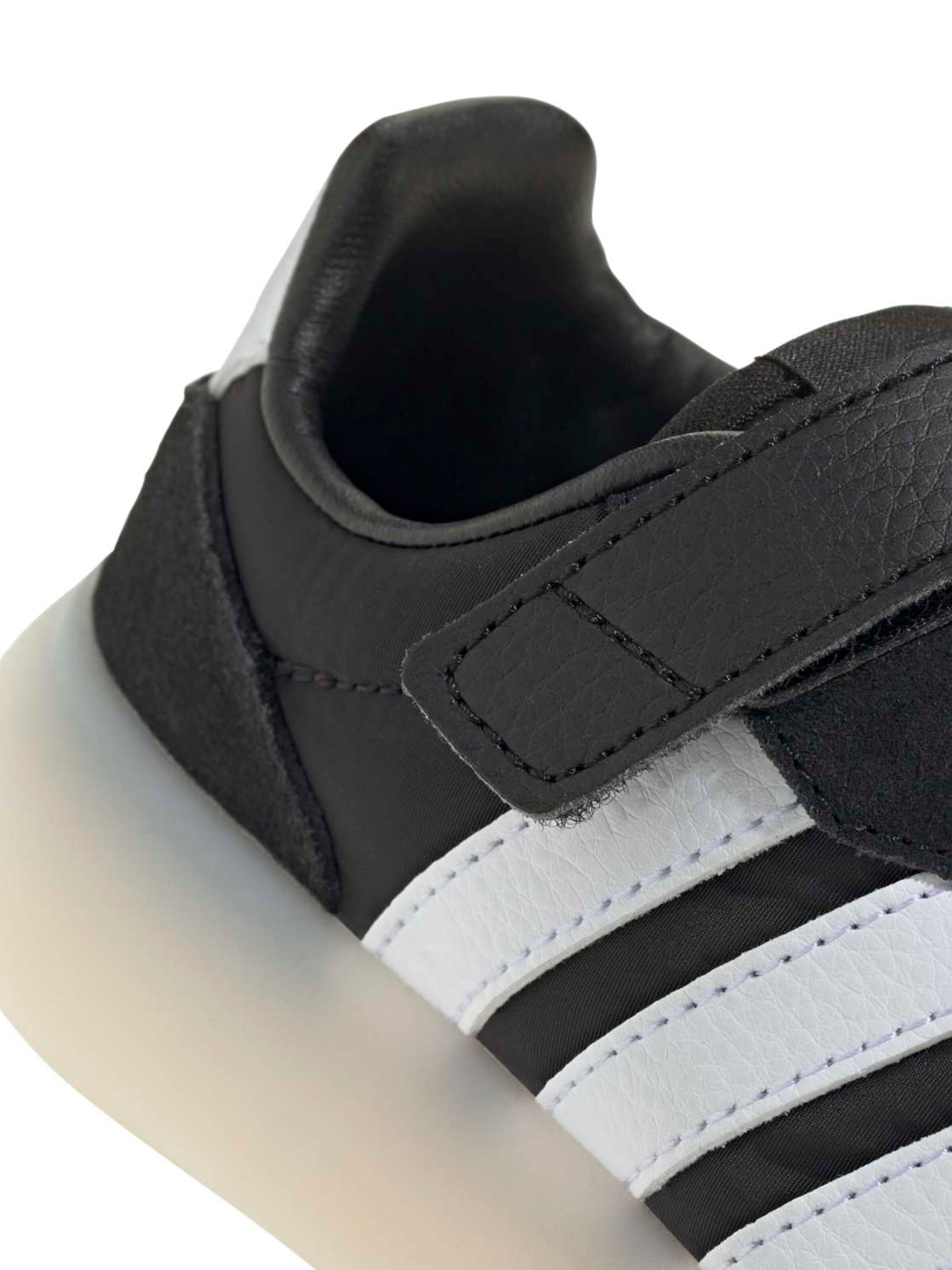 ADIDAS SPORTSWEAR Sneaker 'BARREDA DECODE' in Schwarz