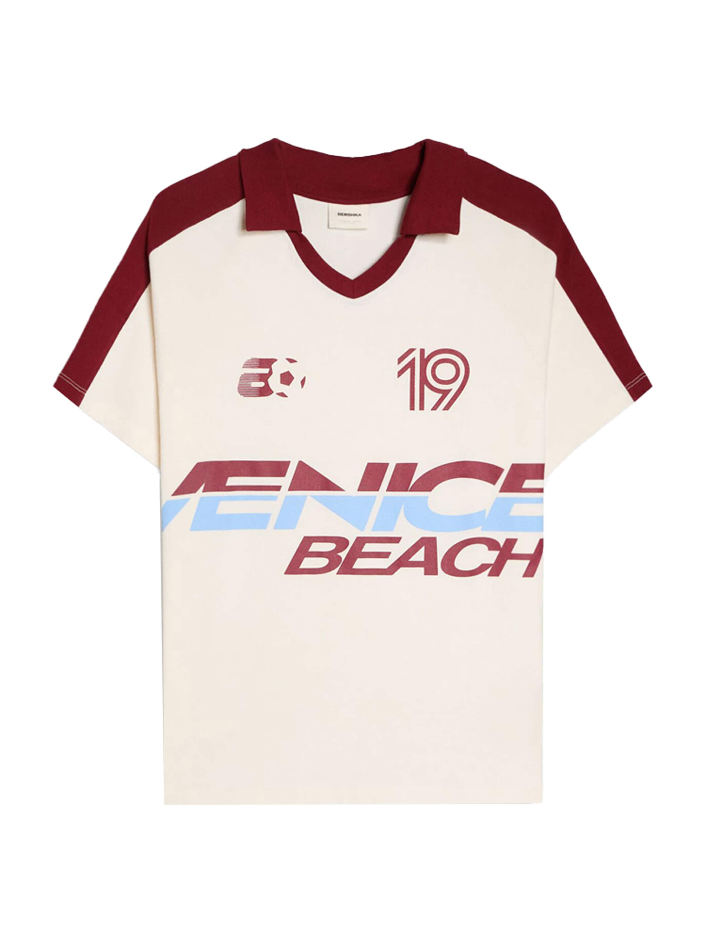 Bershka T-Shirt en XS en bleu clair / bourgogne / lie de vin / blanc cassé, Vue avec produit