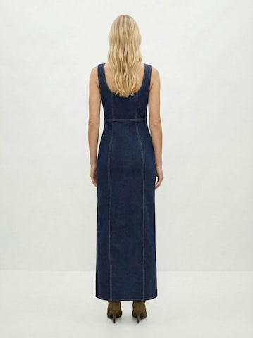 Hoermanseder Платье в Синий