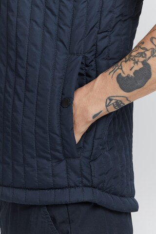 11 Project Vest 'Arne' in Blue