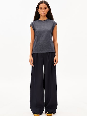 ARMEDANGELS Top in Grijs