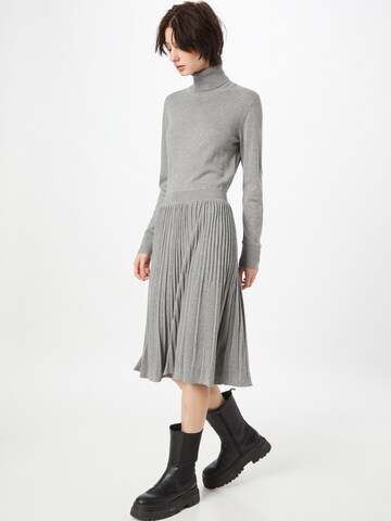 Calvin Klein - Vestido de punto en gris: frente