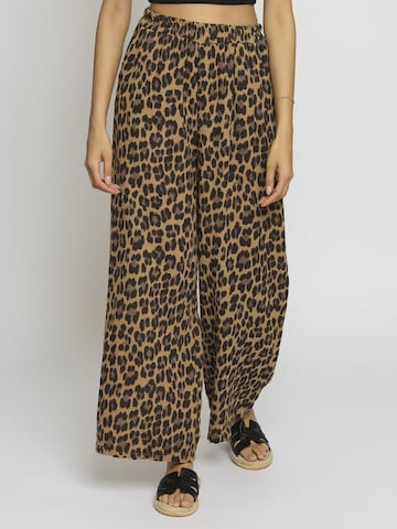 Lilavie Wide leg Pants 'Patriciaa' in Brown: front