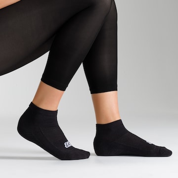 SKECHERS Ankle Socks in Black: front