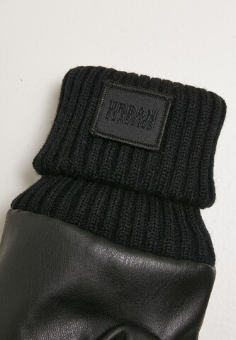 Urban Classics Mittens in Black