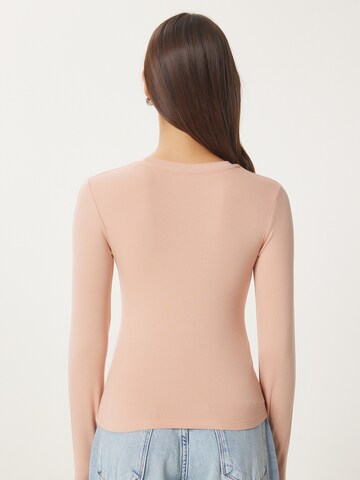 Happiness İstanbul Shirt in Bruin