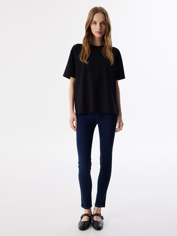 Twist Shirt in Zwart
