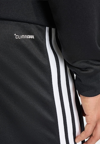 Slimfit Pantaloni sportivi 'Tiro26 League' di ADIDAS PERFORMANCE in nero