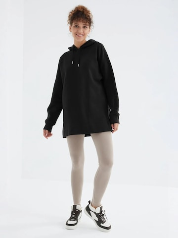 Sweat-shirt Tommy Life en noir