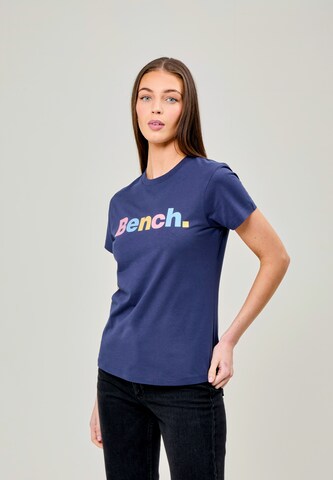 BENCH T-Shirt in Blau