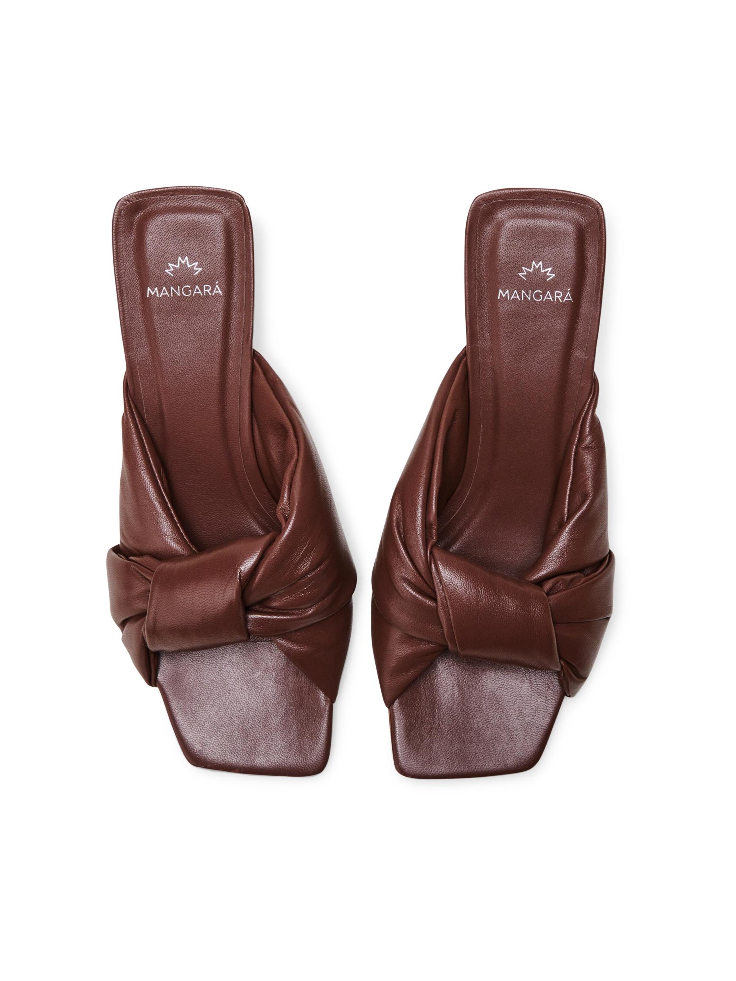 Mangara Atelier Muiltjes 'Mule 'caroba' MANGARA en marron' in Bruin