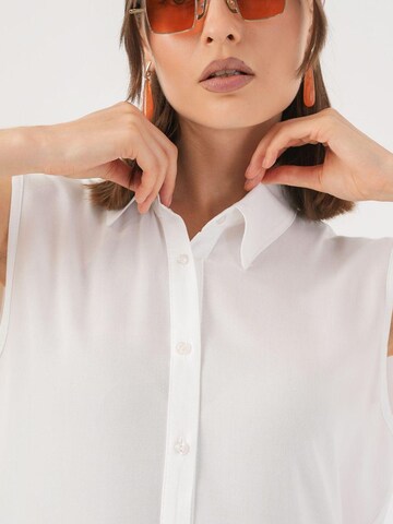 Abito camicia di Bigdart in bianco