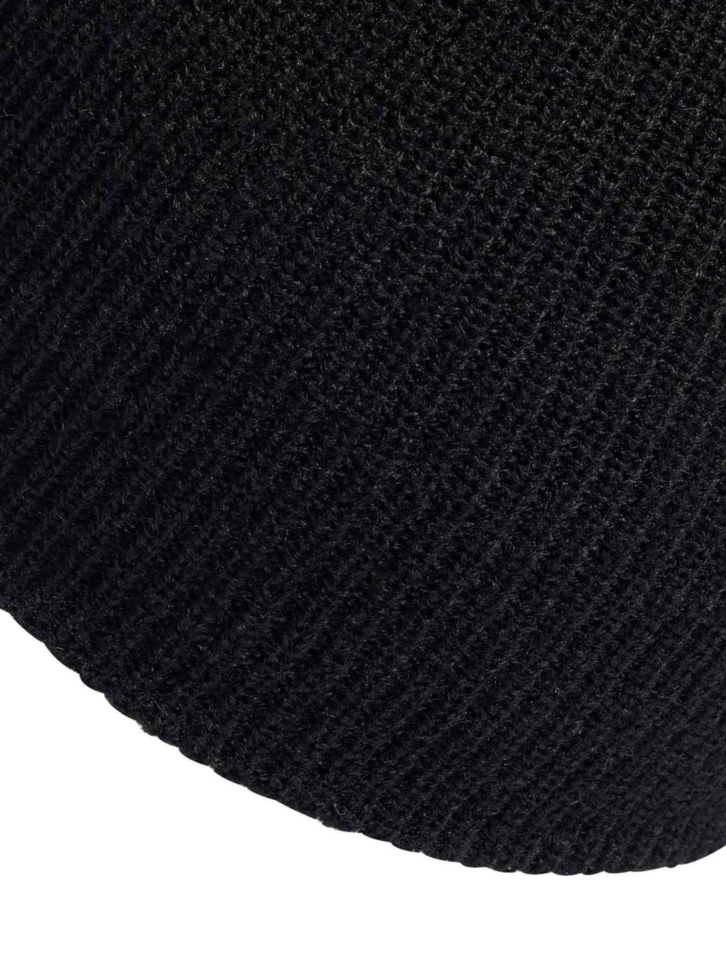 Căciuli sport 'ESS' de la ADIDAS SPORTSWEAR pe negru