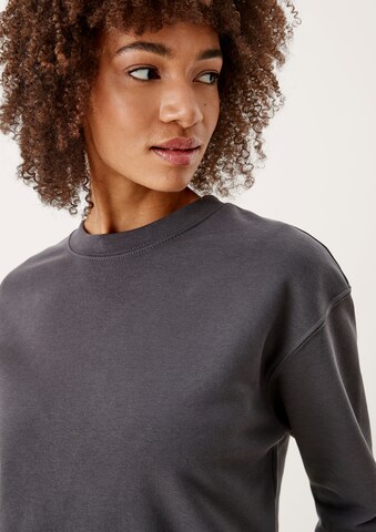 QS Sweatshirt in Grau