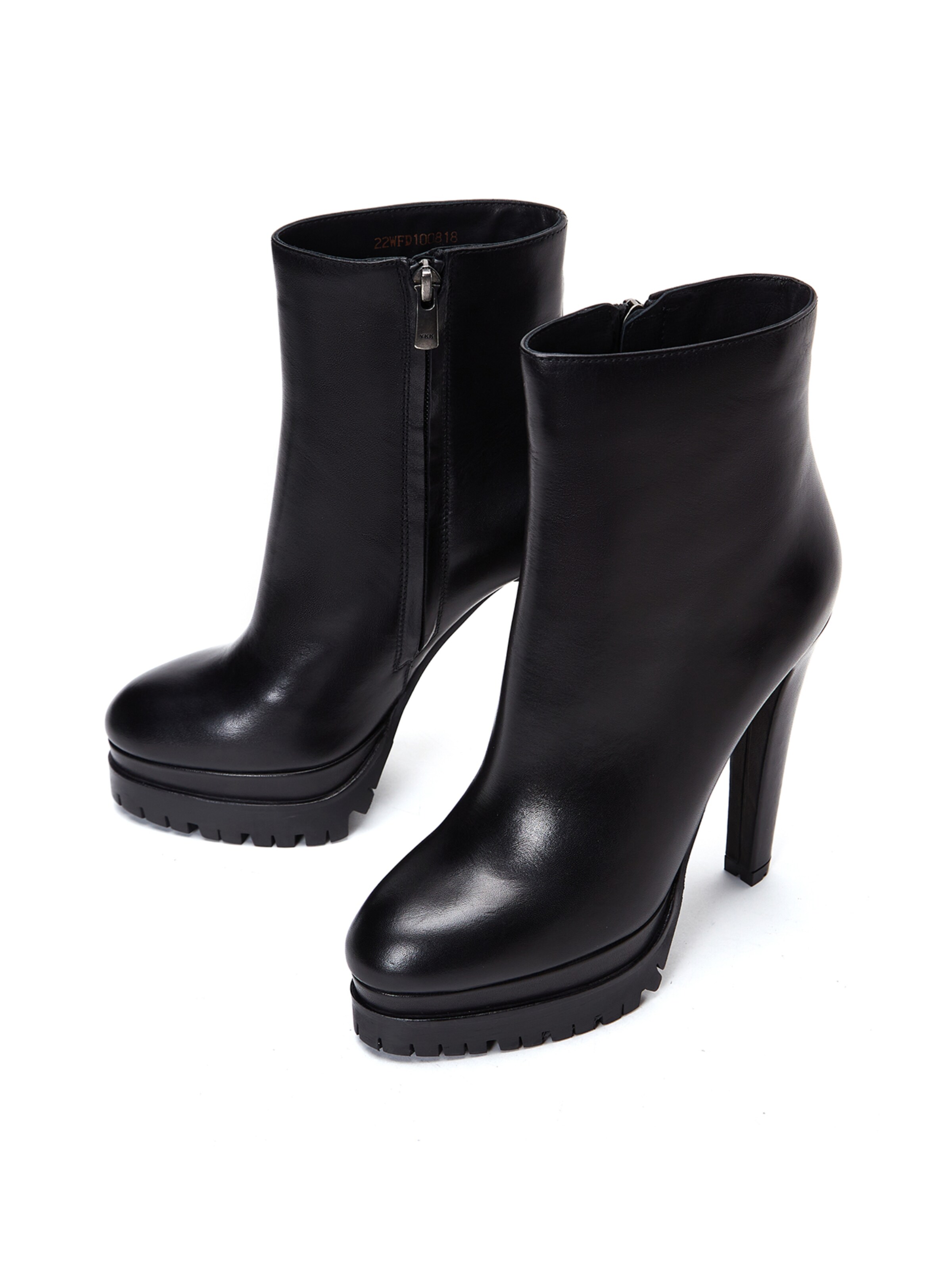 Derimod Bootie in Black
