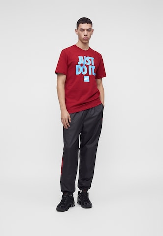 sarkans Nike Sportswear T-Krekls