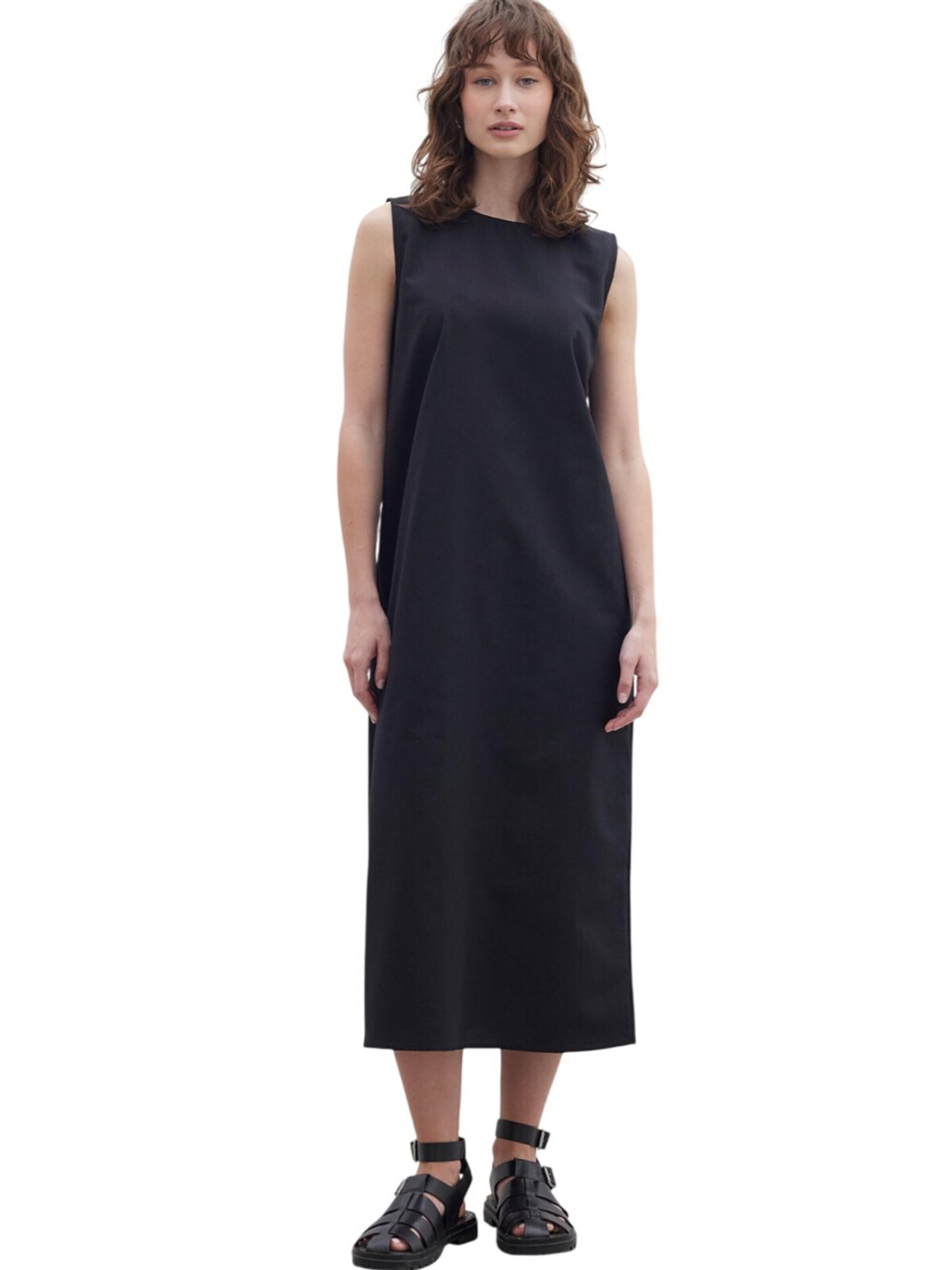 MANUKA Dress in Black: front