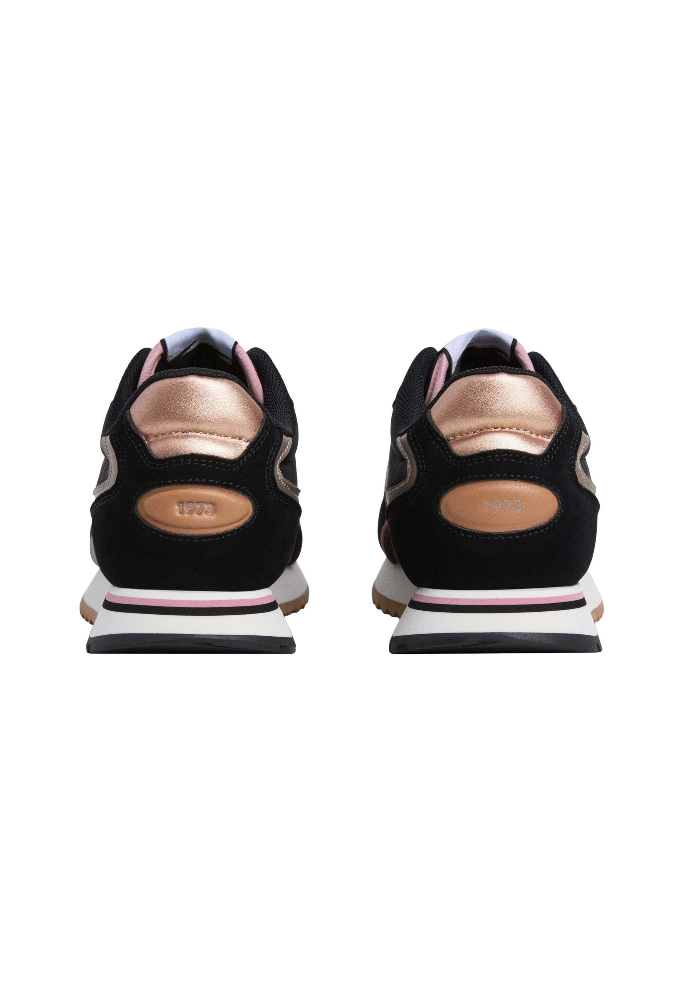 Baskets basses 'Bexley Essence' Pepe Jeans en noir