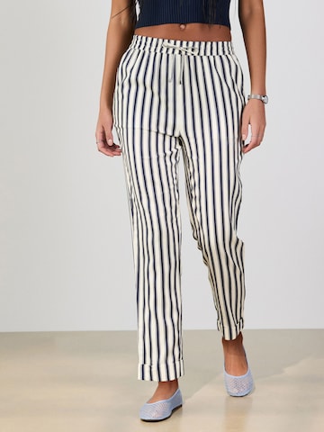 Next Обычный Штаны в Синий: спереди