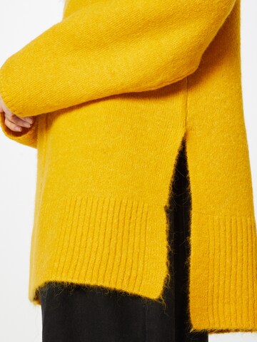 Gina Tricot Sweater 'Tove' in Yellow