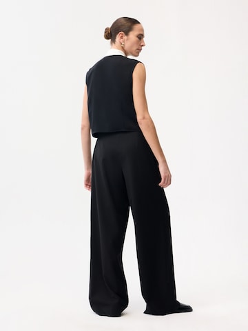 adl Blouse in Black