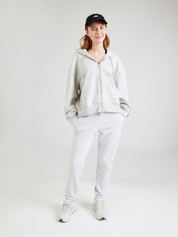 4F Tapered Sporthose in Grau
