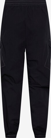 PIECES - Tapered Pantalón 'SARA' en negro