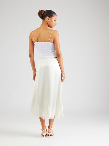 ONLY - Falda 'ONLBella' en blanco