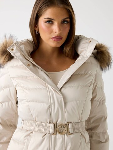 GUESS Winterjacke in Beige