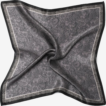 MayTree Scarf in Grey: front