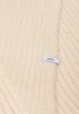 CECIL Wrap in White