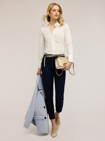 MOTIVI Blouse in White
