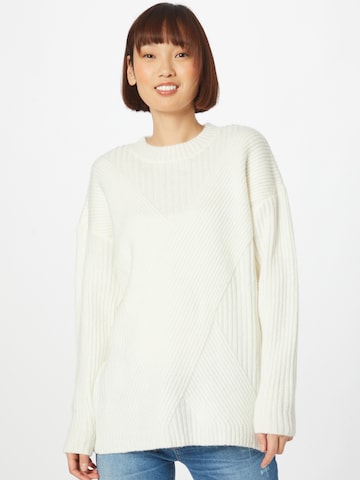 Wallis Sweater in White: front