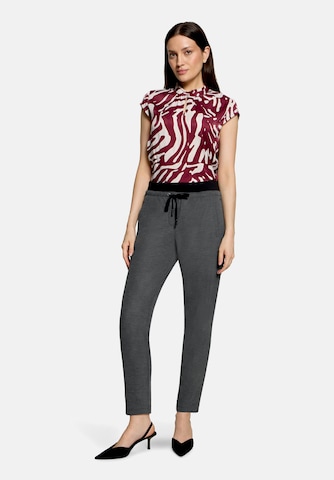 Loosefit Pantaloni di Betty & Co in grigio