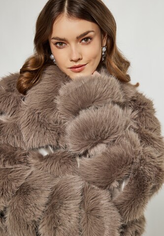 faina Talvitakki värissä ruskea