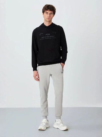 Tommy Life Regular Workout Pants in Grey