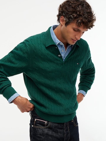 TOMMY HILFIGER Sweater in Green