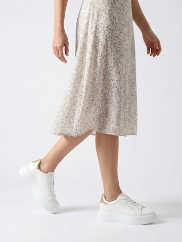 VENEZIA Sneakers in White: front