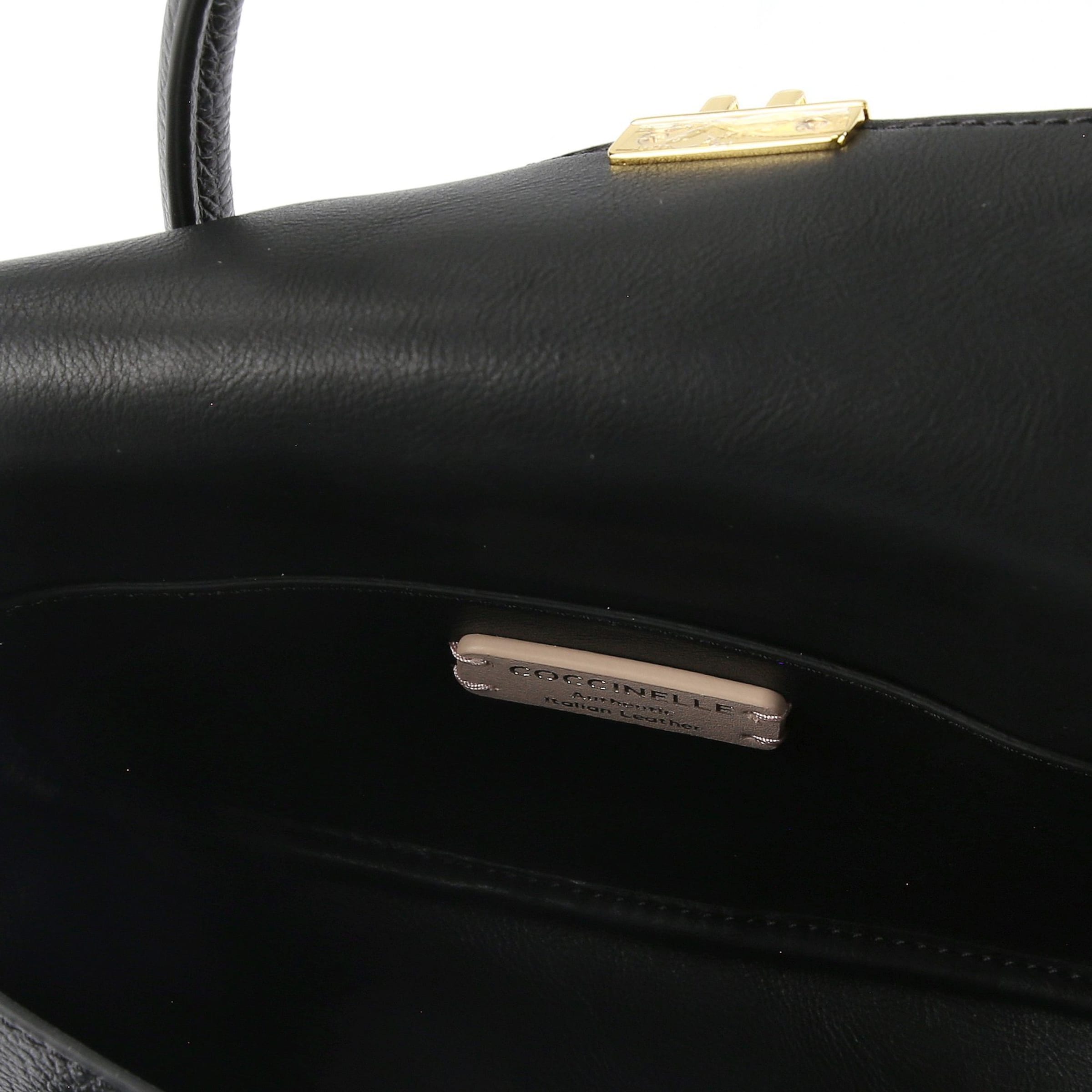 Coccinelle Handtas 'C-Me Lock' in Zwart