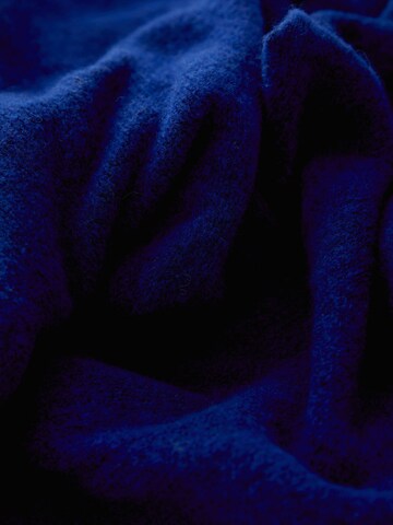 OUI Scarf in Blue