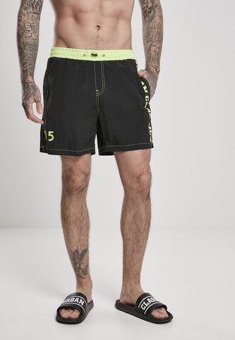 Urban Classics regular Badeshorts i sort: forside